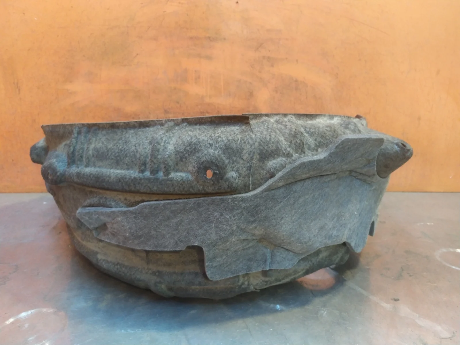 Подкрылок Mercedes -Class 2014-2021 W205