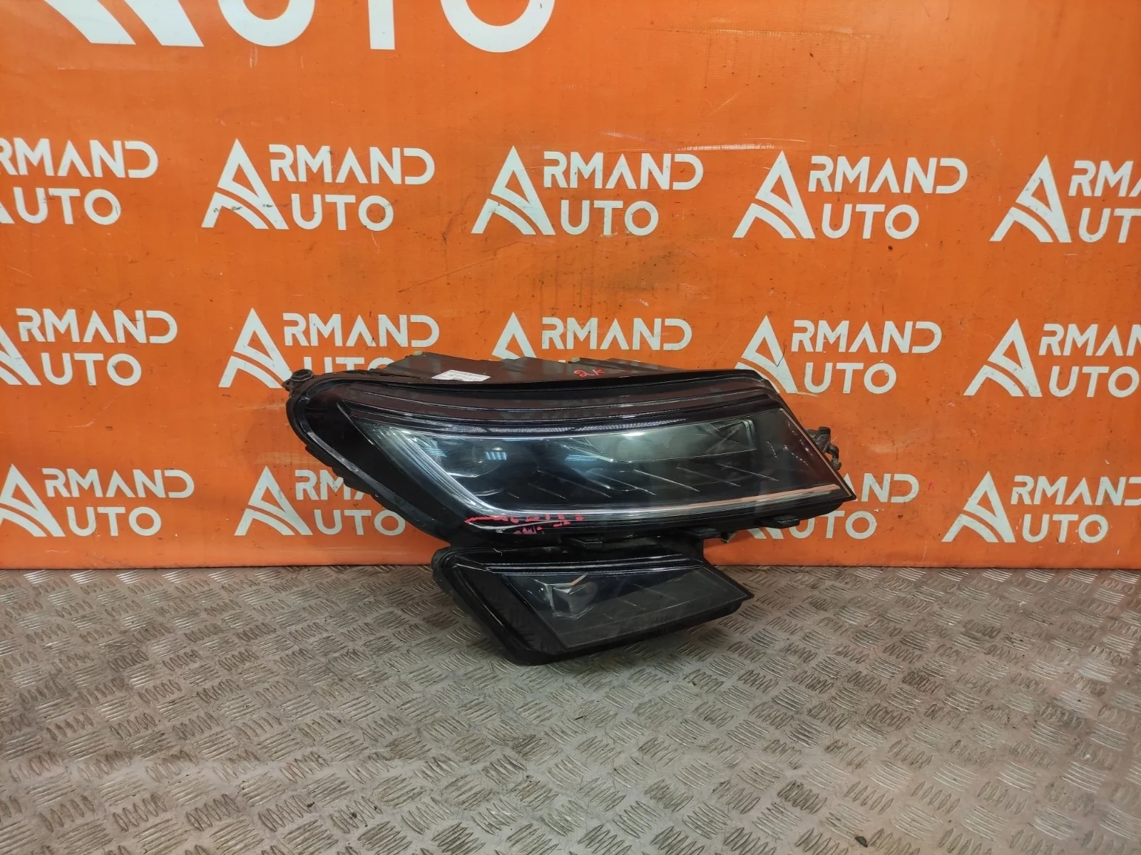 Фара Skoda Kodiaq 2016-2022