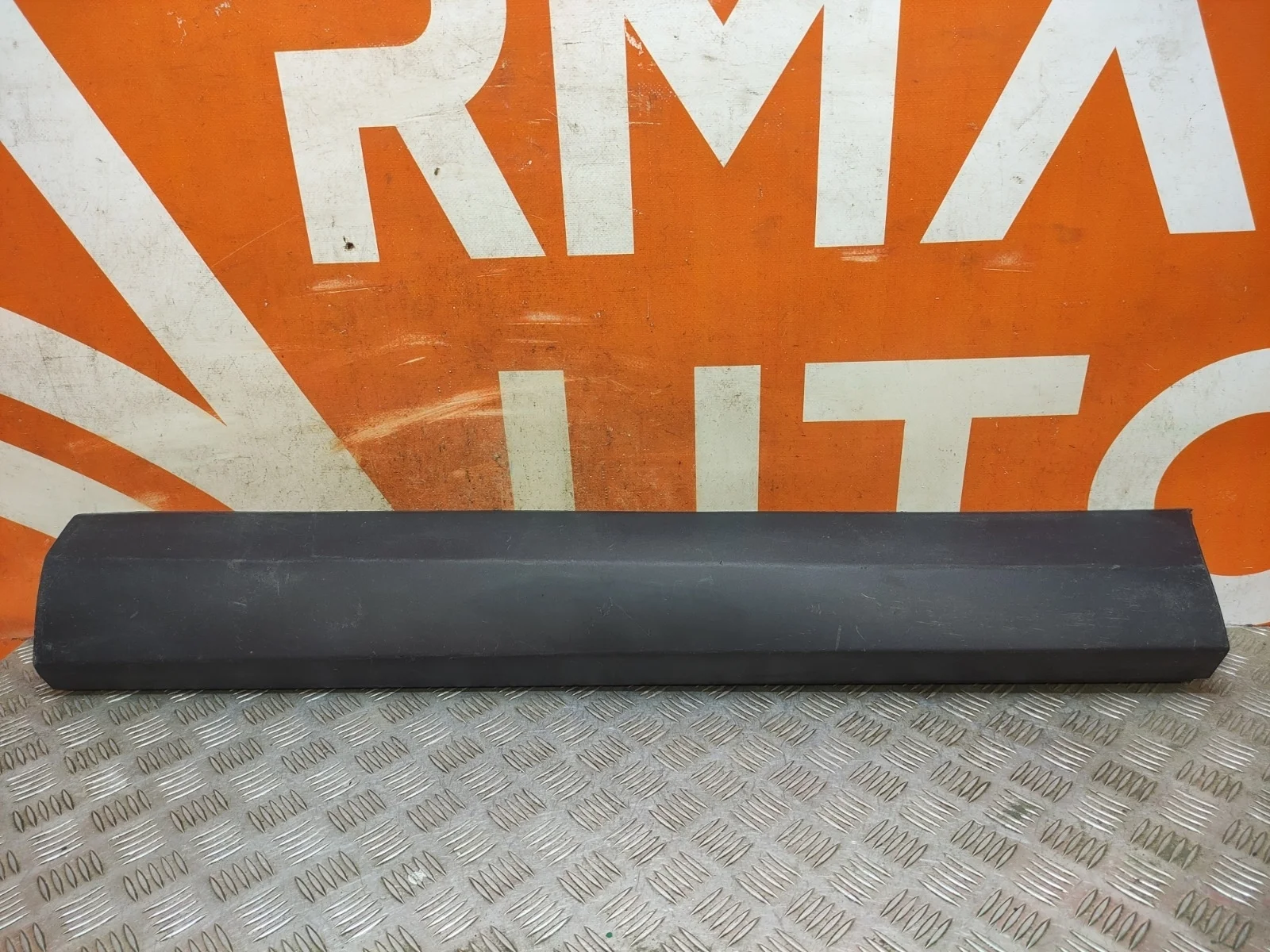 Молдинг двери Toyota RAV4 2015-2019 CA40