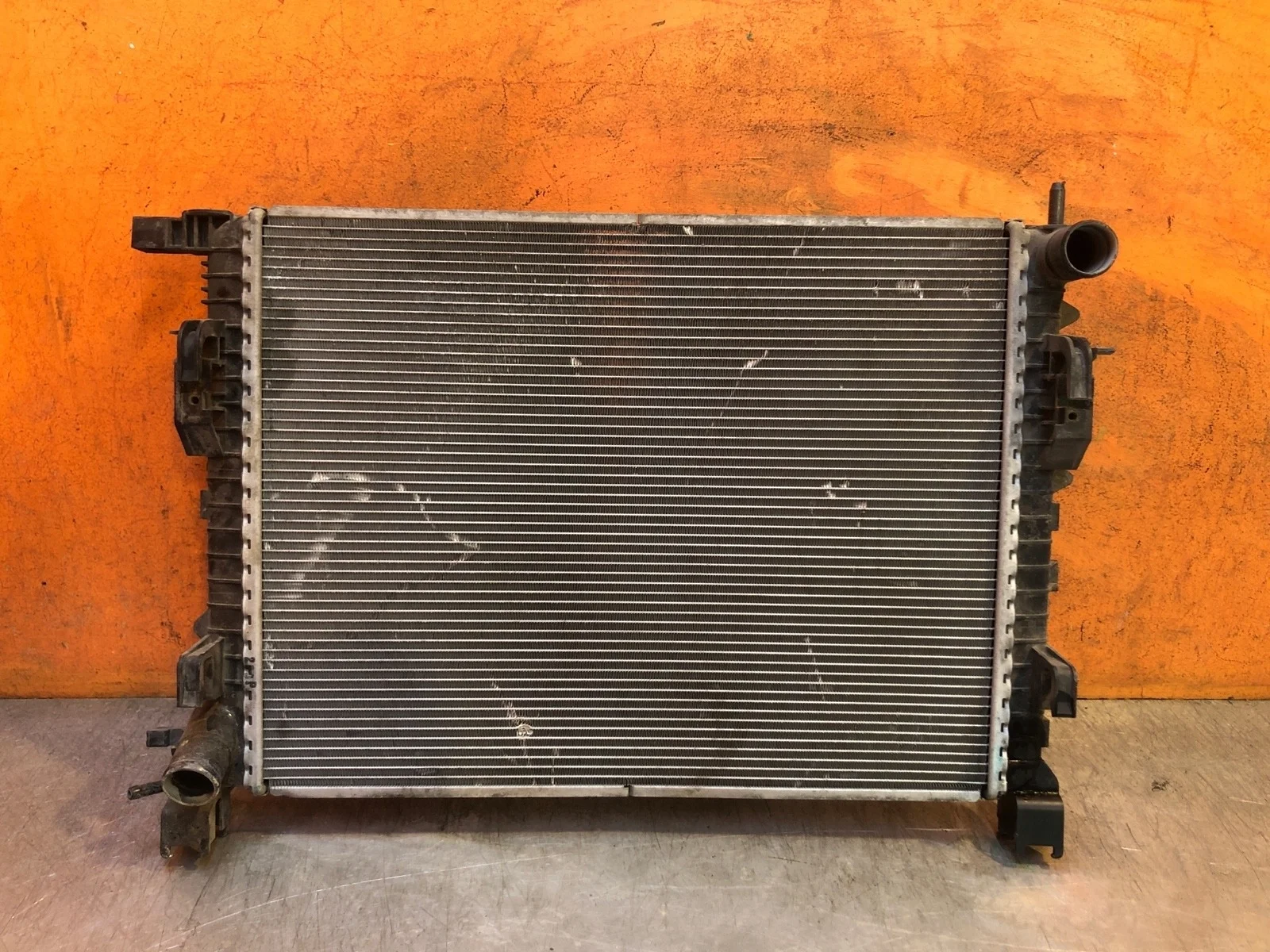 Радиатор двигателя (двс) Renault Logan 2012-2022