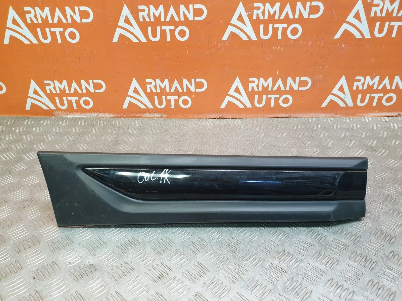 Молдинг двери Mitsubishi Outlander 2018-нв 3