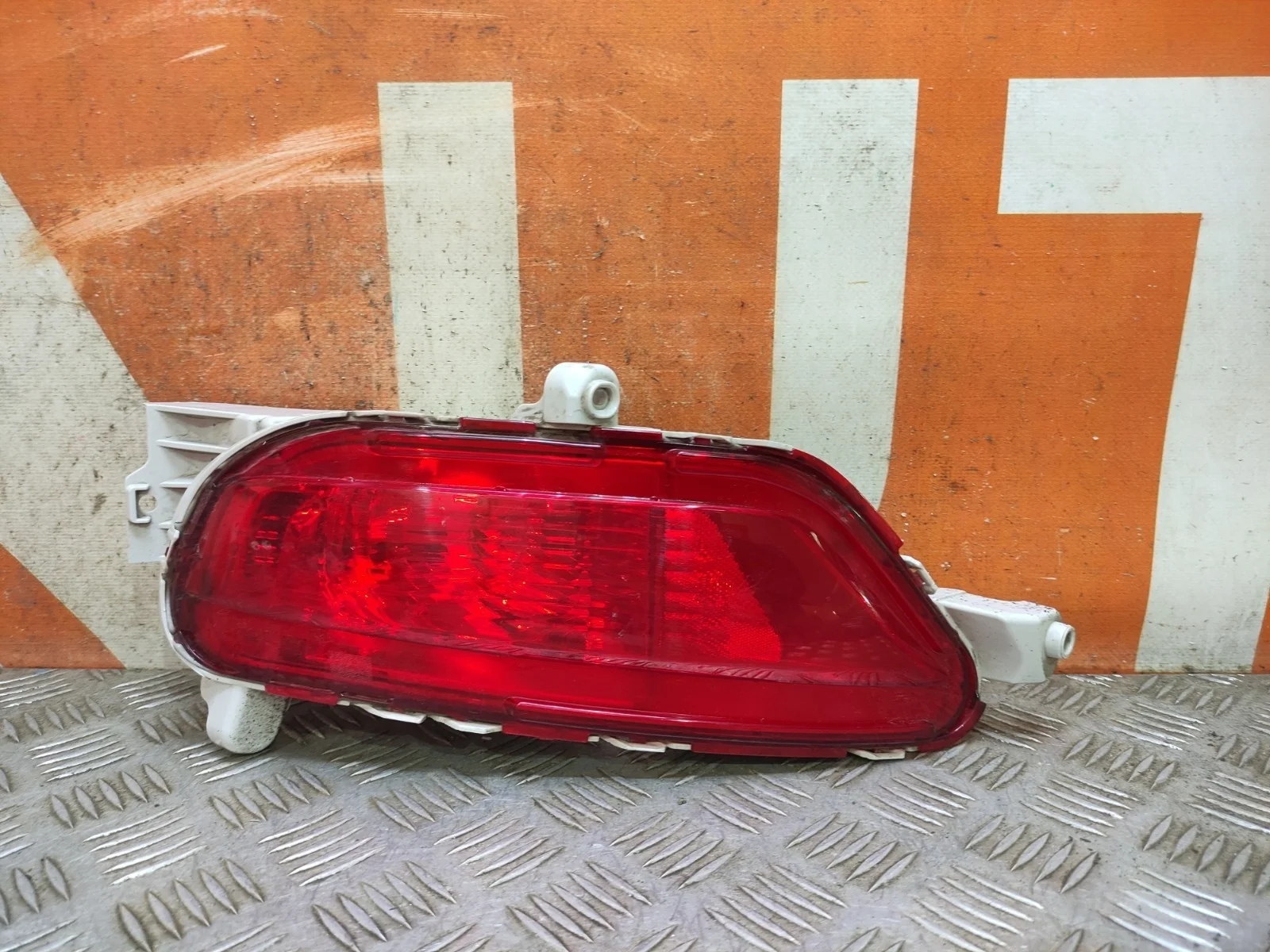 Фонарь противотуманный Mazda CX-5 2017-нв