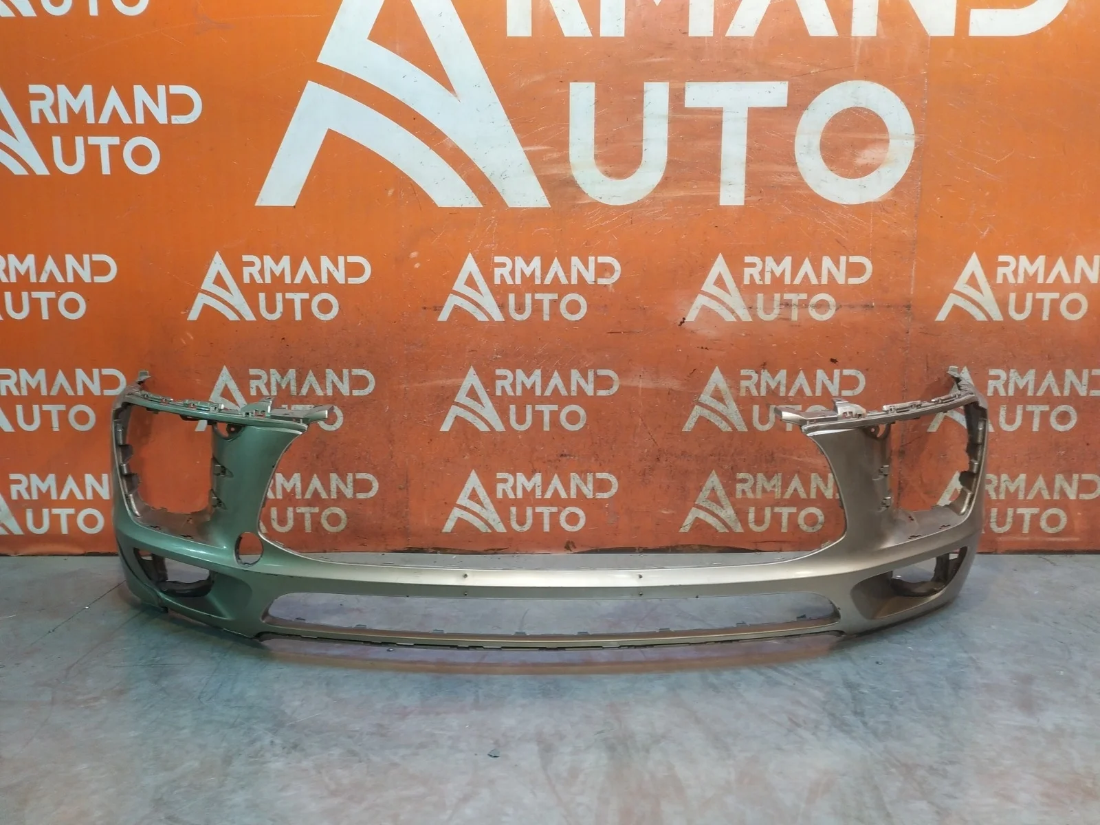 Бампер Porsche Macan 2014-2019 95b