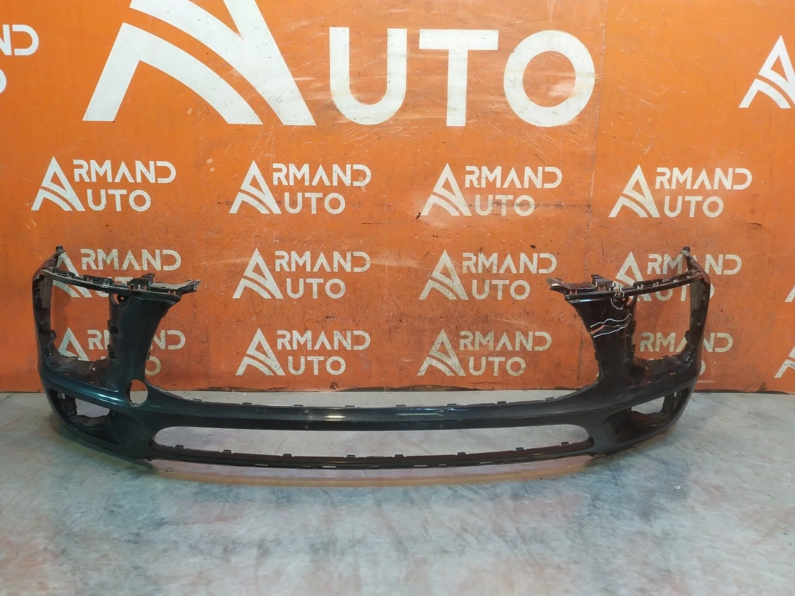 Бампер Porsche Macan 2014-2019 95b