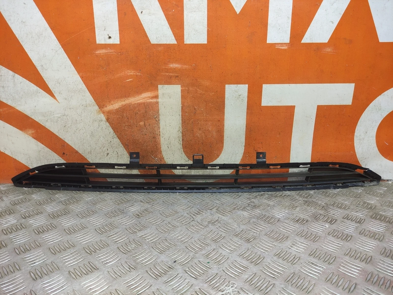 Решетка бампера HYUNDAI Solaris 2017-2020