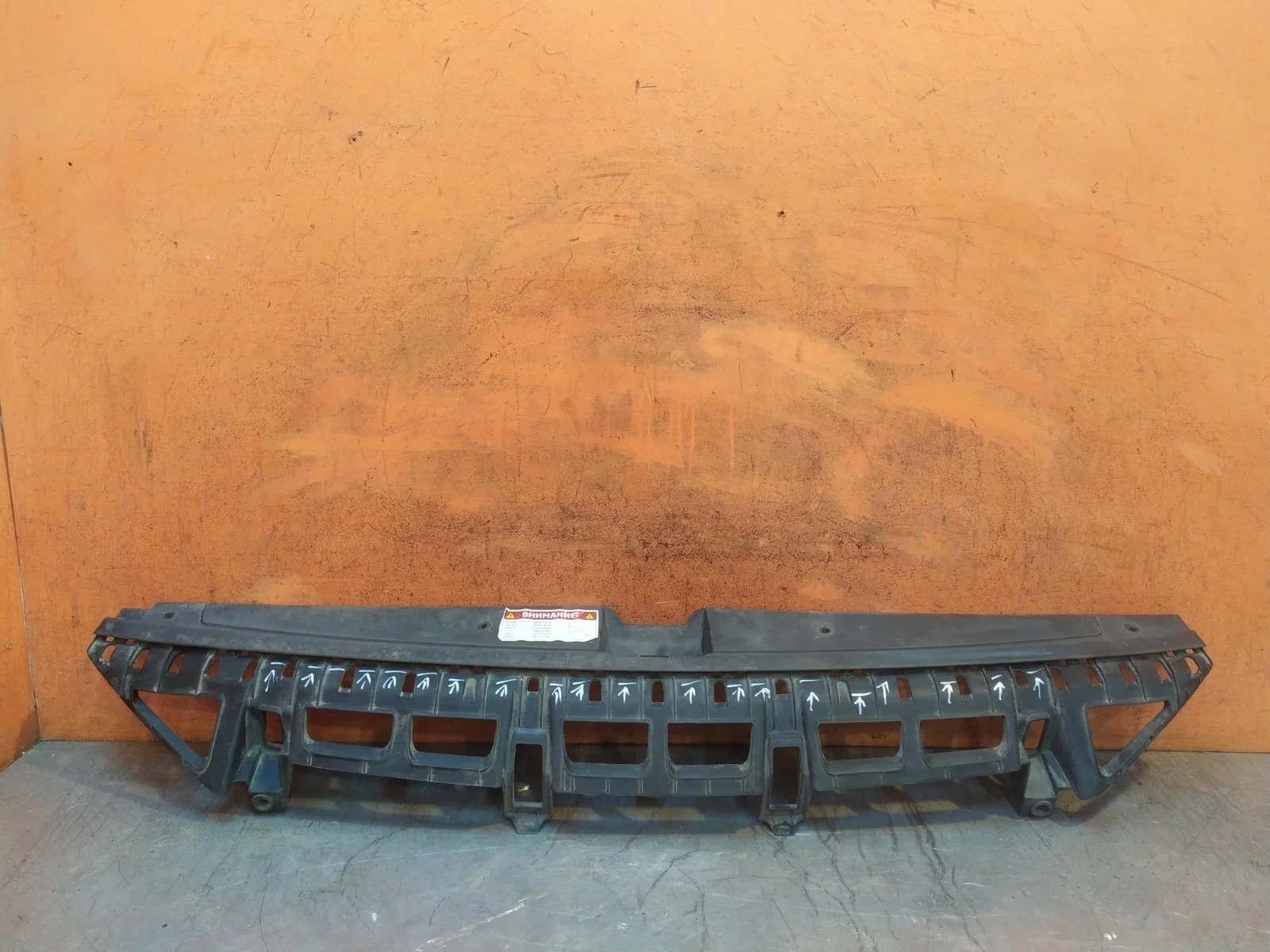 Кожух замка капота HYUNDAI Solaris 2017-нв