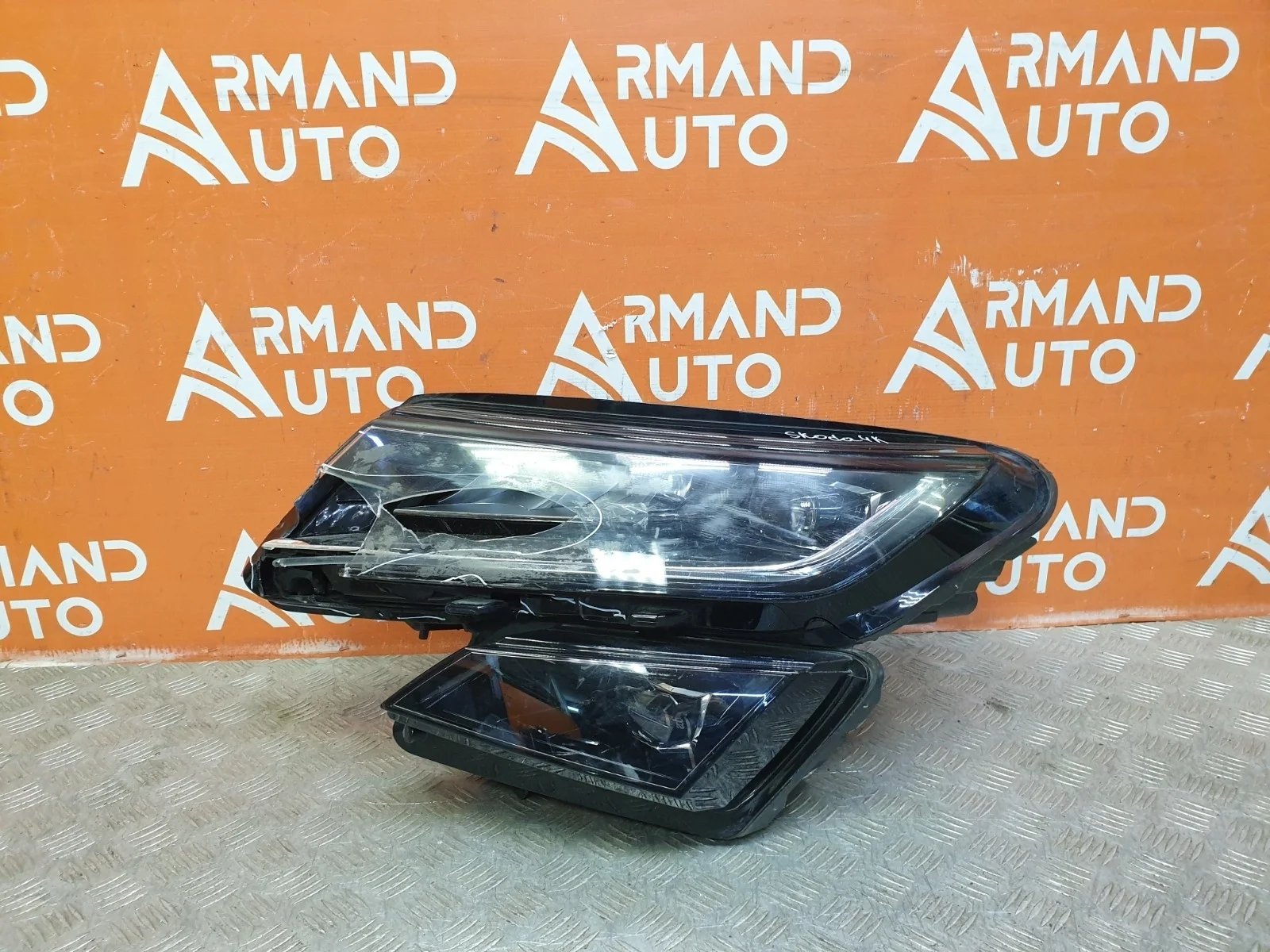 Фара Skoda Kodiaq 2016-2022