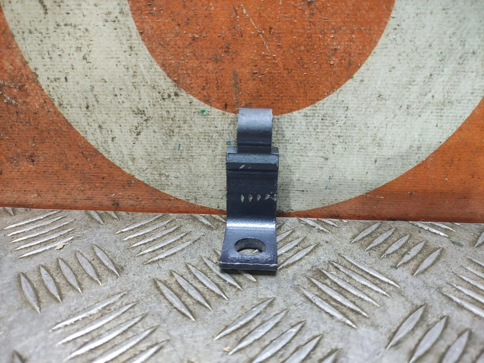 Петля двери нижняя Skoda Rapid 2014-2020