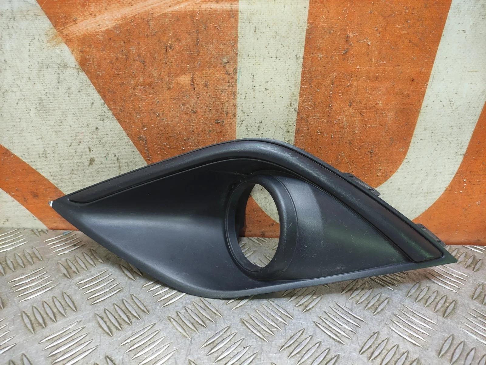 Окантовка птф Mitsubishi OUTLANDER 2018-нв 3