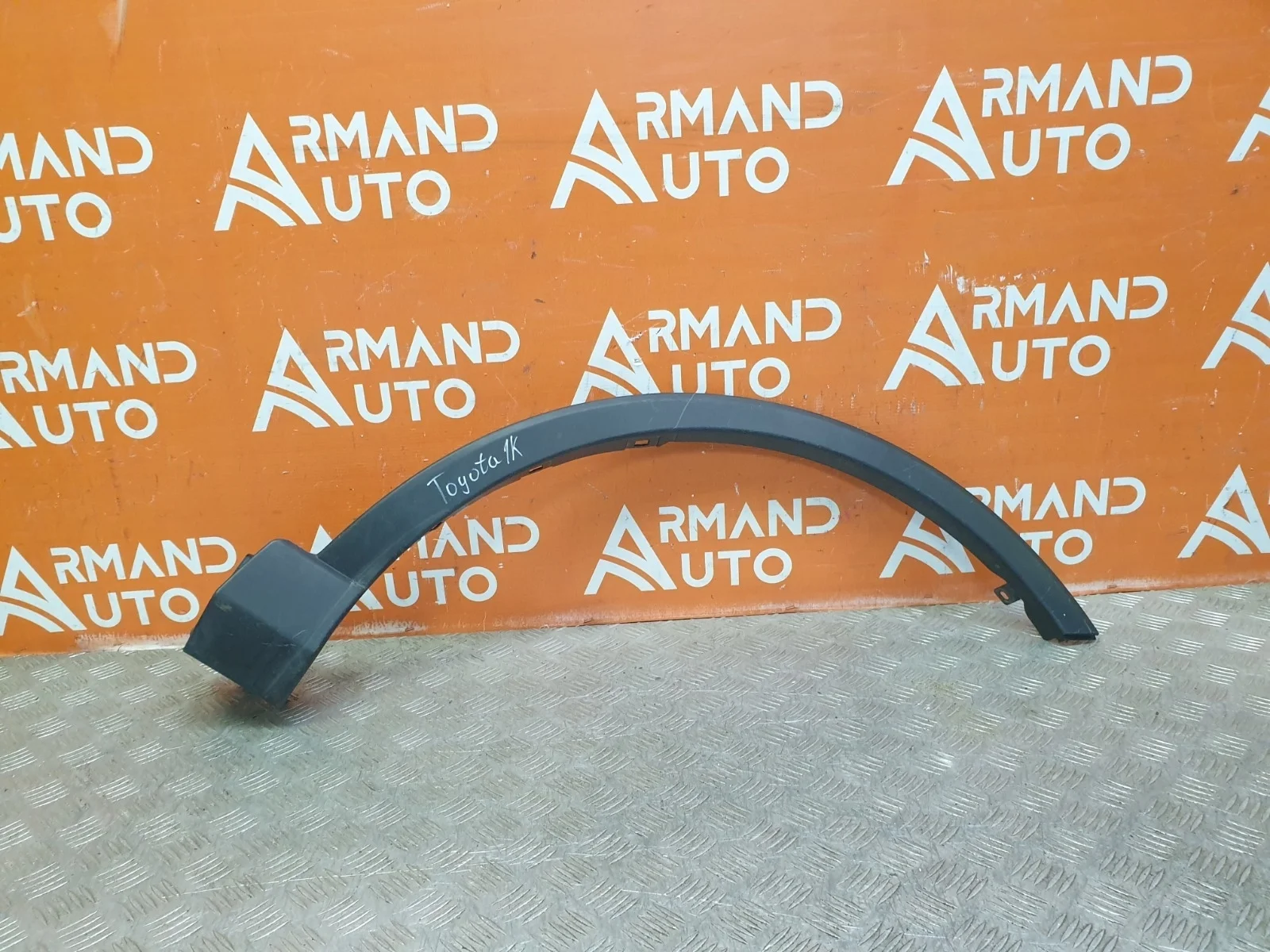 Расширитель крыла Toyota RAV4 2015-2019 CA40