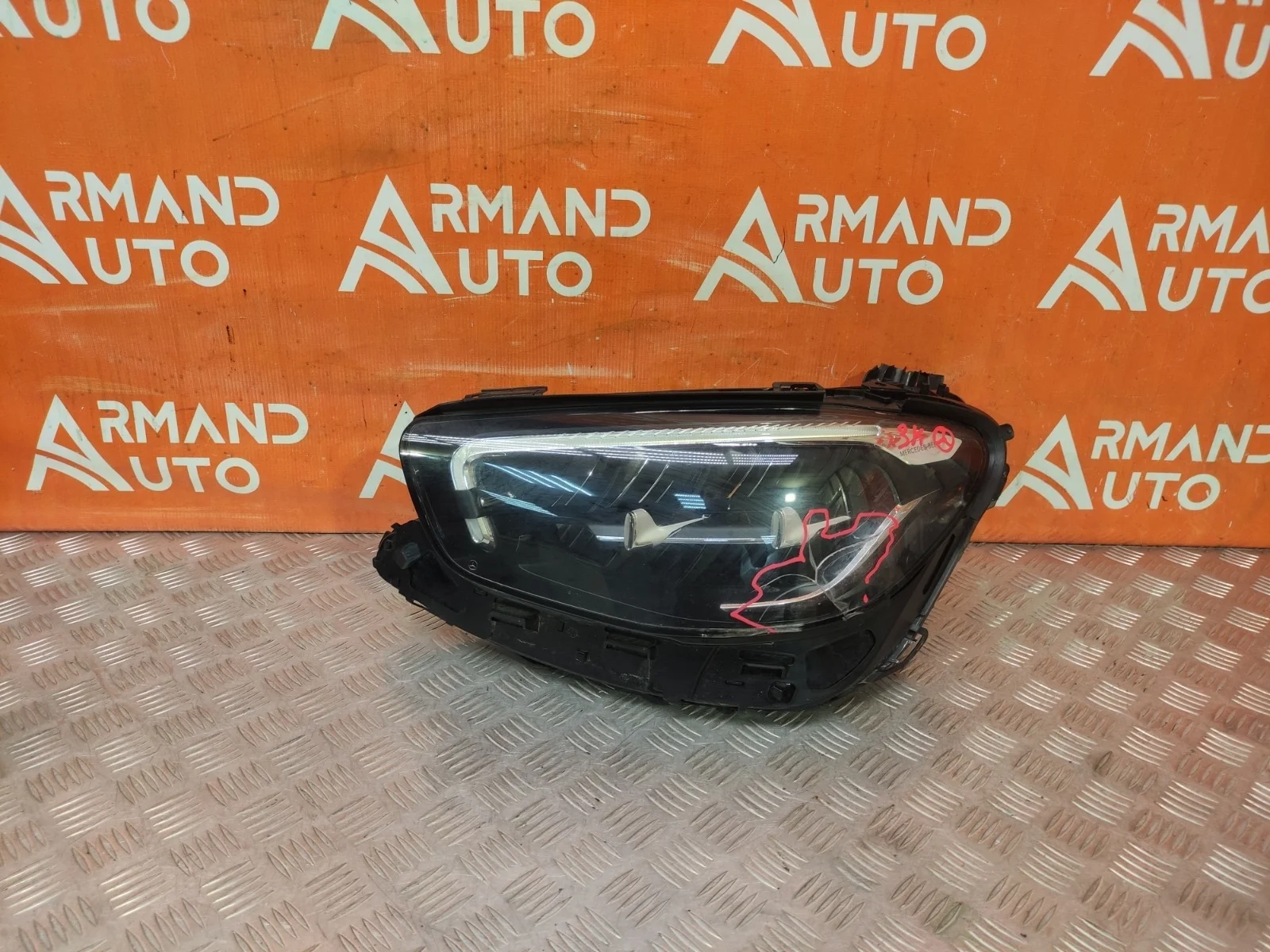 Фара Mercedes -Class 2020-нв W213, S213, C238