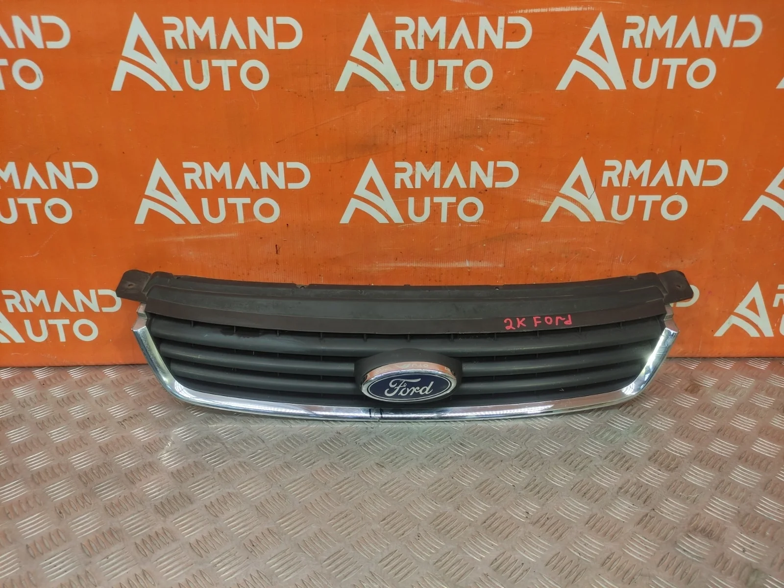 Решетка радиатора Ford Kuga 2008-2012