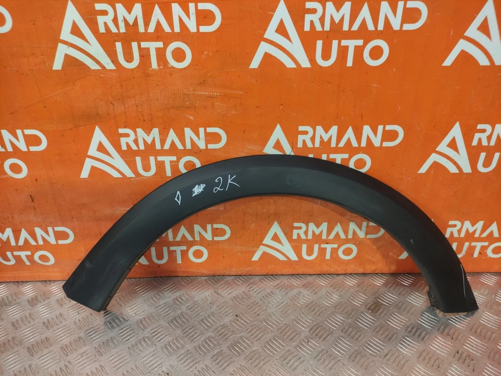 Расширитель крыла RENAULT Sandero 2013-2022