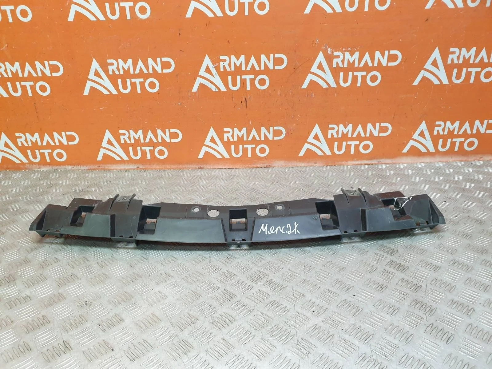 Кронштейн бампера центральный Mercedes GLE-Class Coupe 2015-2019 C292