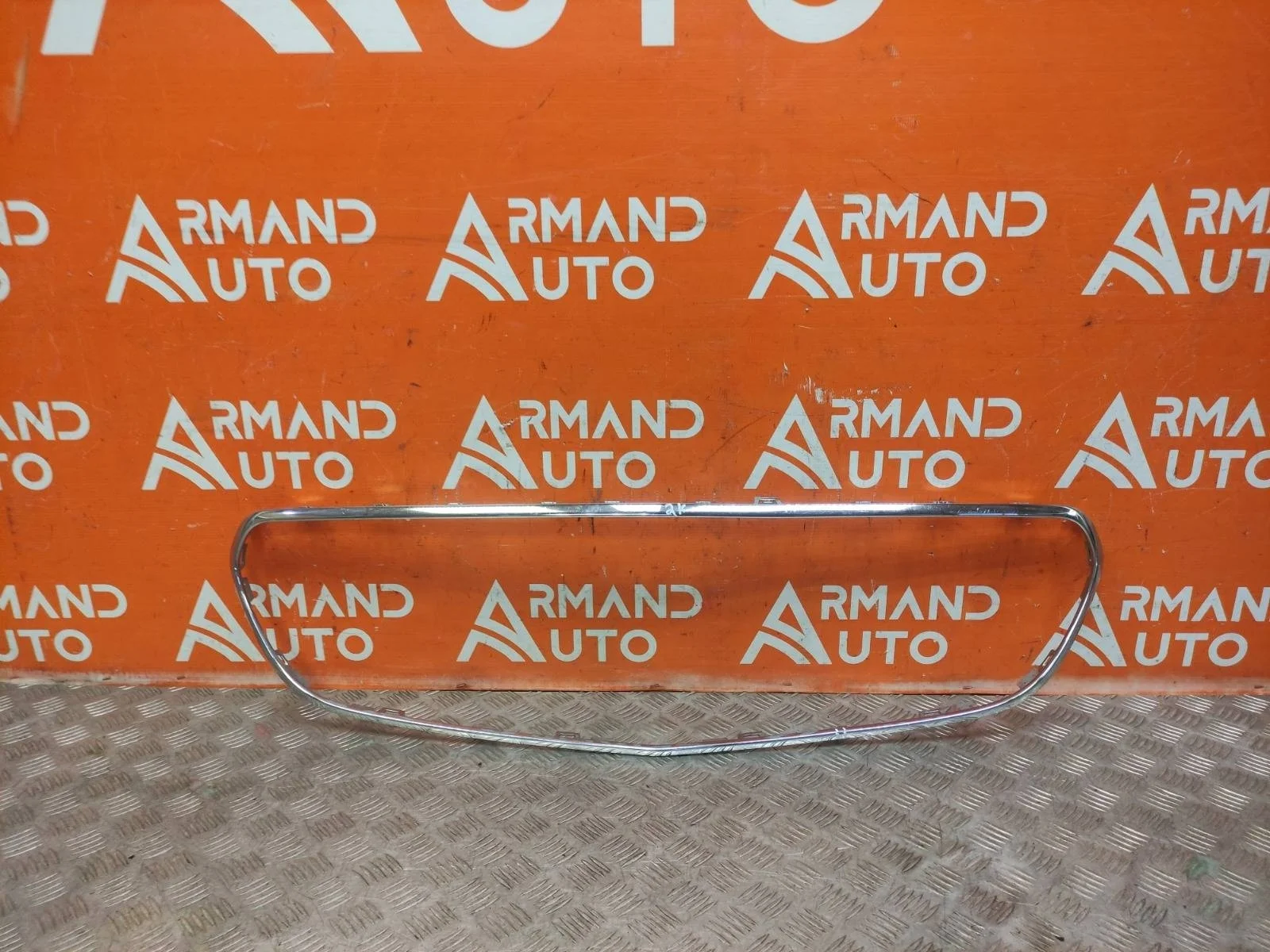 Окантовка решетки радиатора Mercedes -Class 2016-нв W213, S213, C238