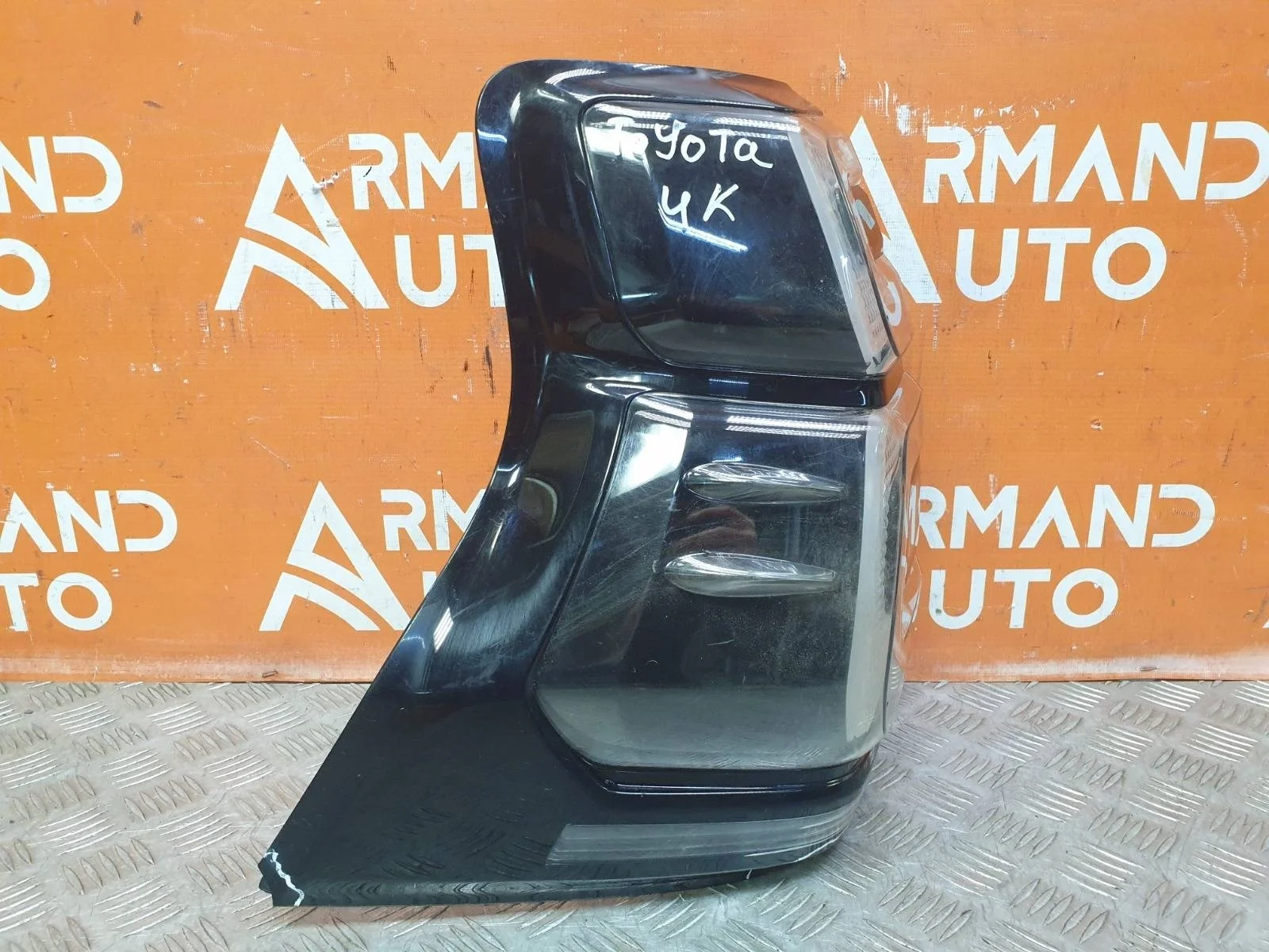 Фонарь toyota Land Cruiser Prado 2017-нв 150