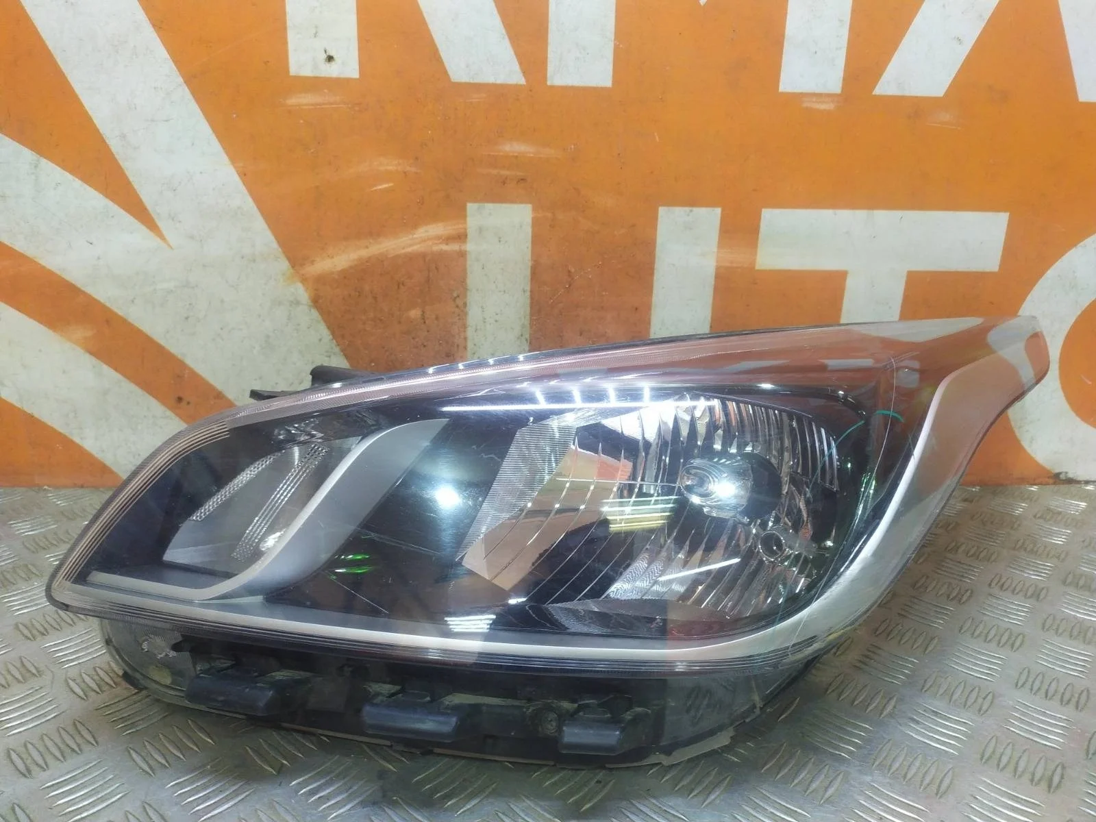 Фара Kia RIO 2017-2020 4 FB