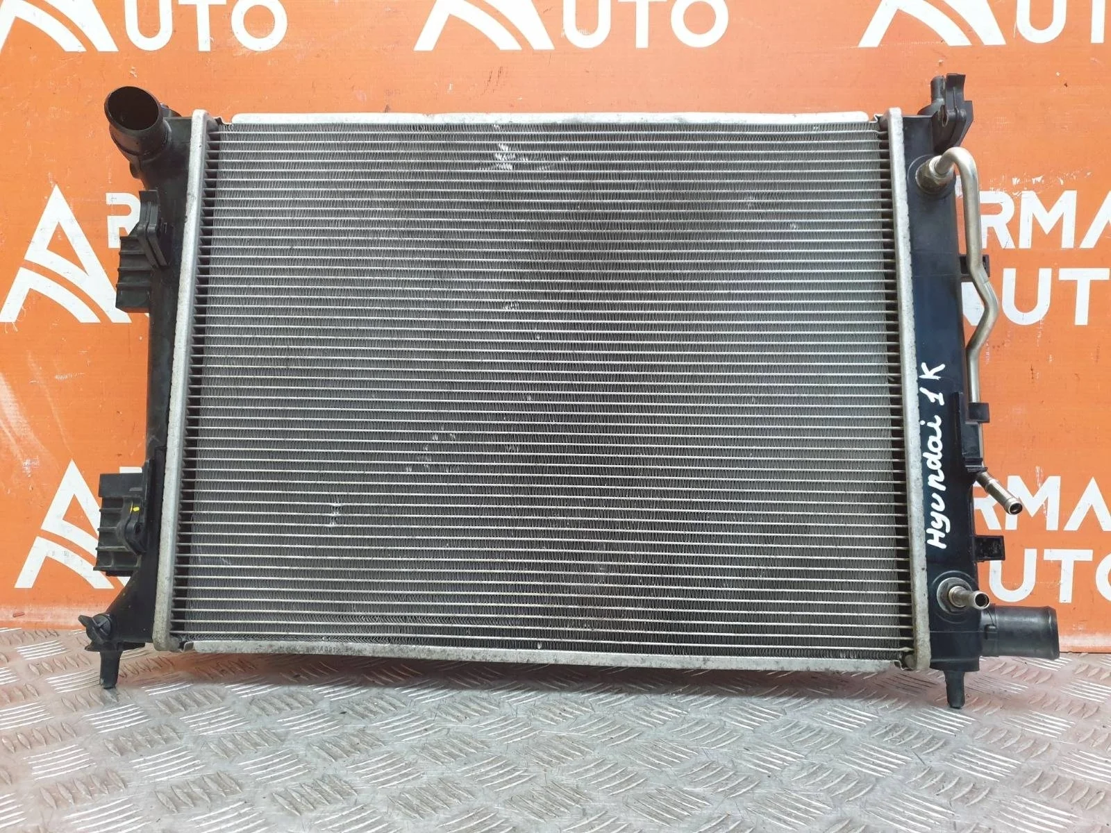 Радиатор двигателя (двс) Hyundai I20 2014-нв