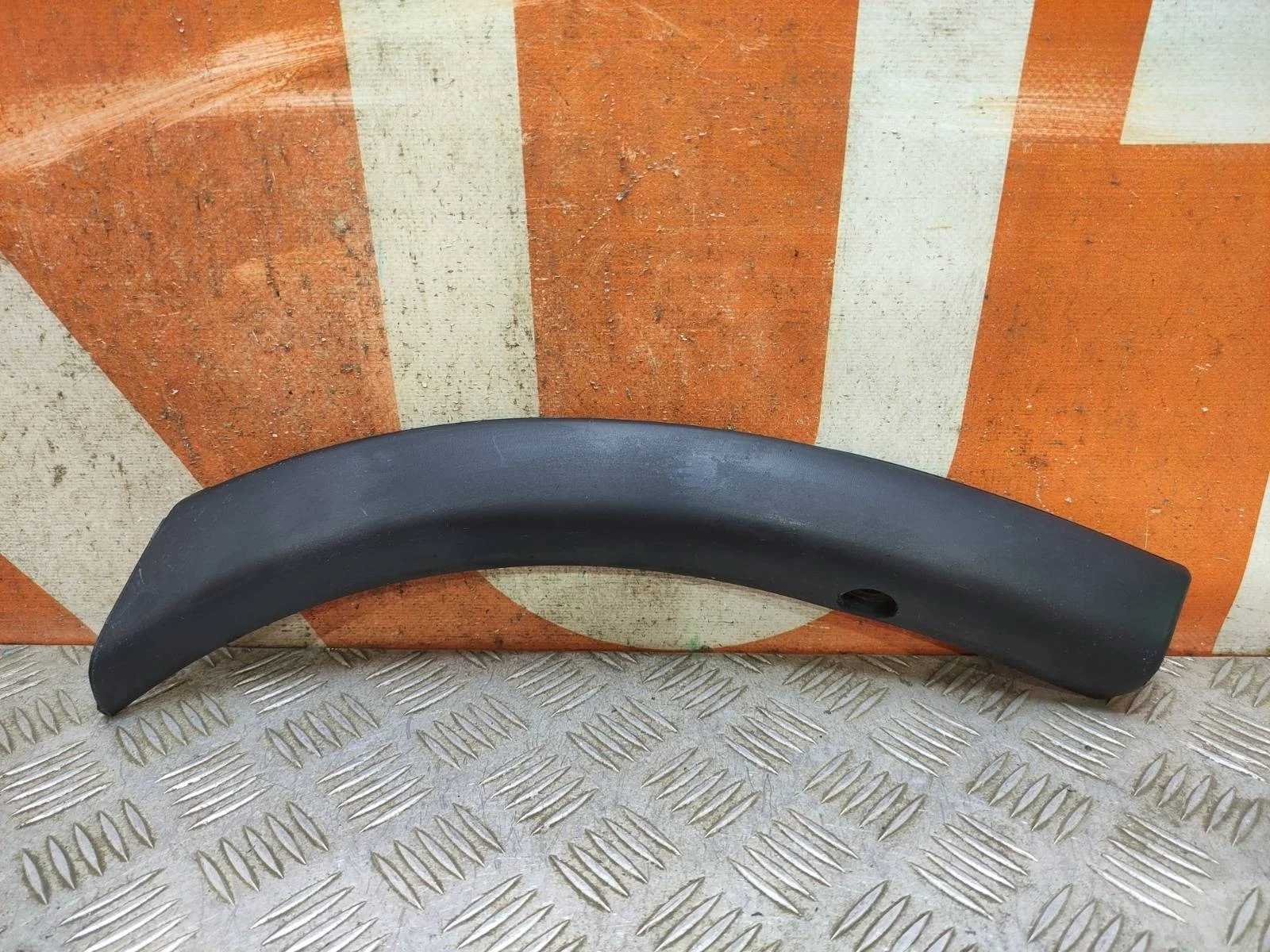 Расширитель бампера MItsubishi OUTLANDER 2014-2018 3