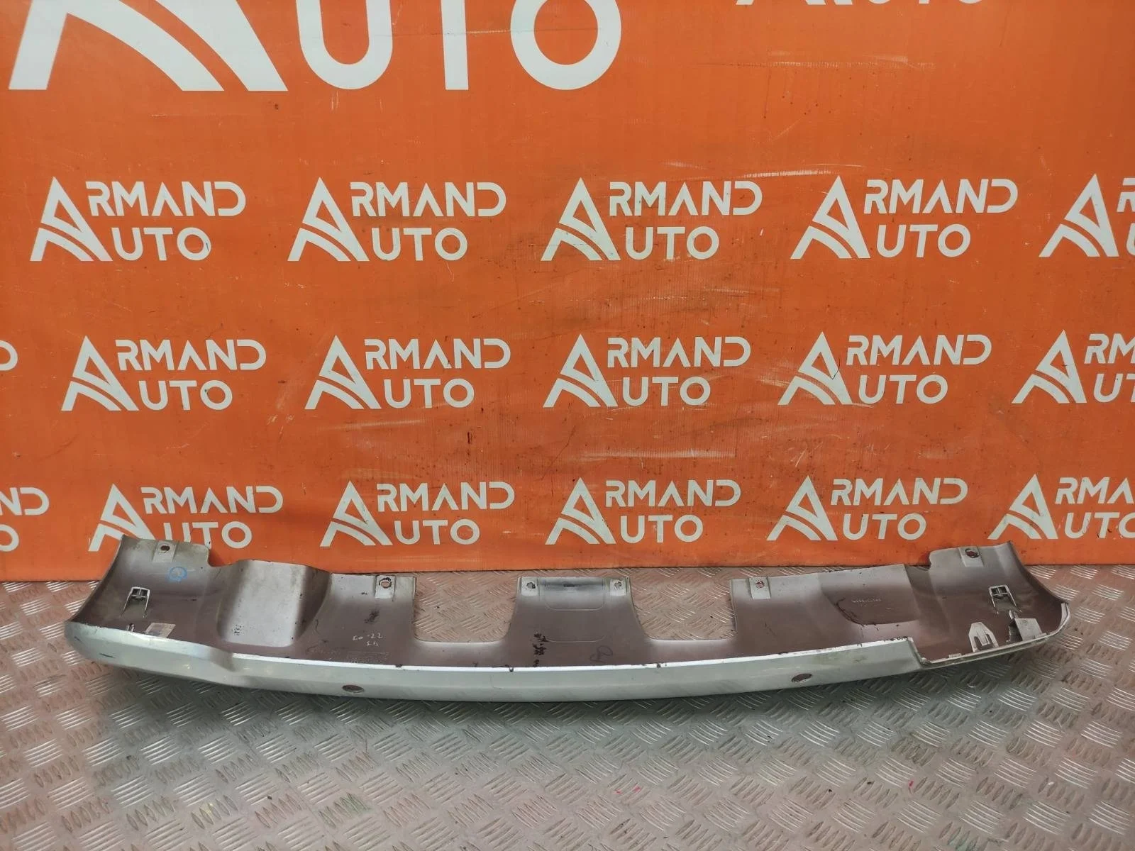 Накладка бампера Renault Duster 2015-2021