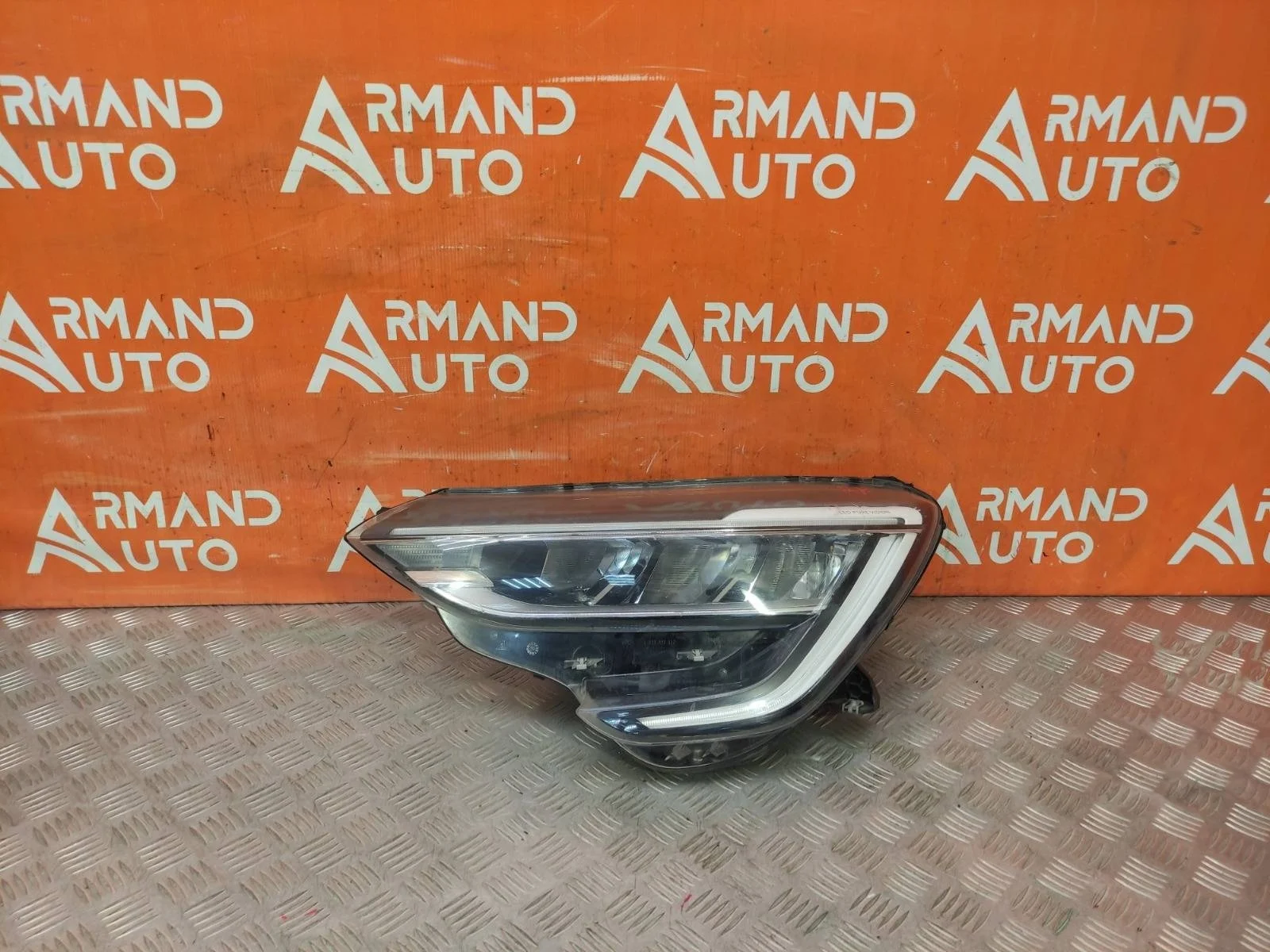 Фара Renault Arkana 2019-нв