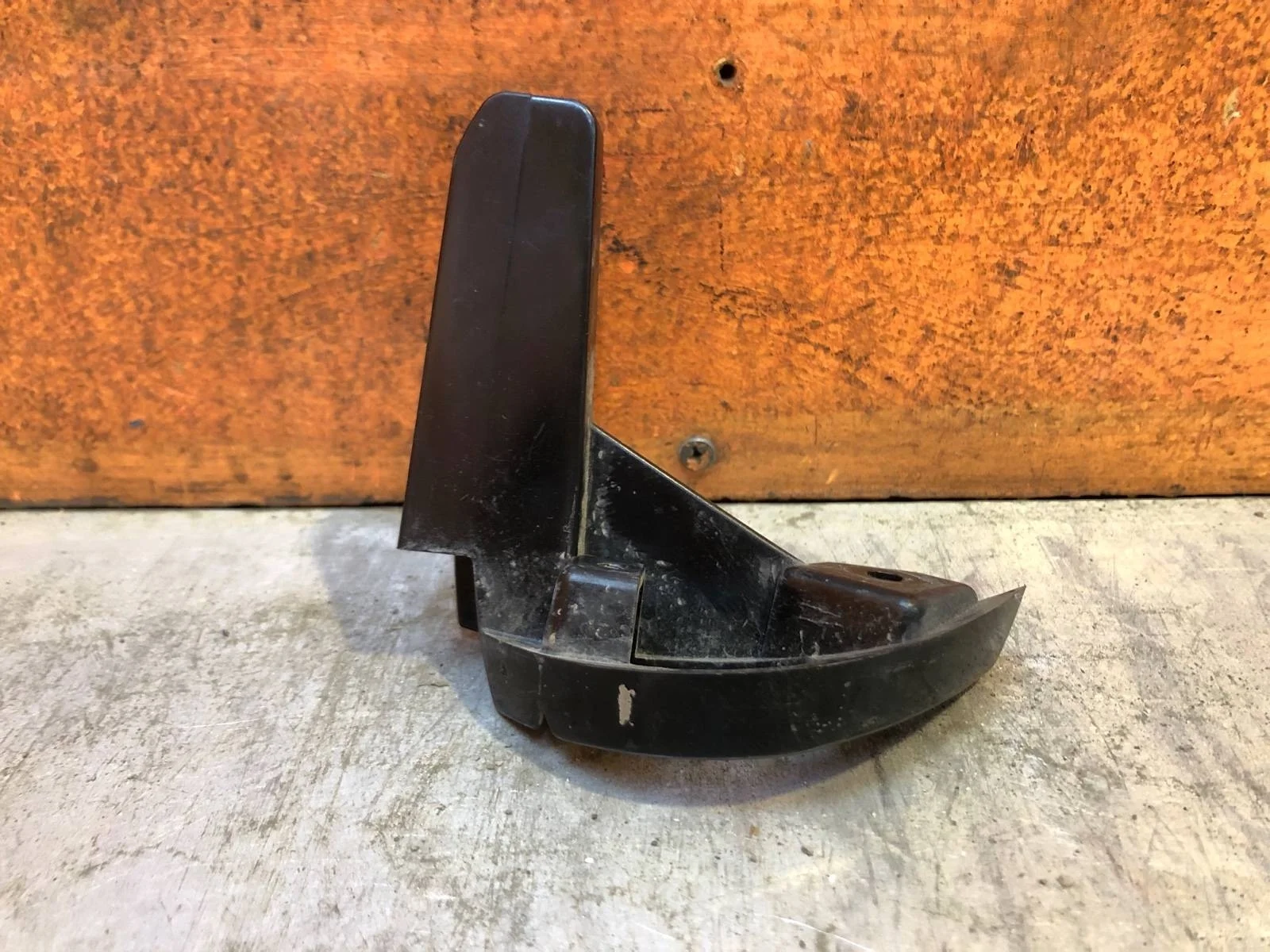 Кронштейн эмблемы Hyundai Sonata 2017-2019 LF