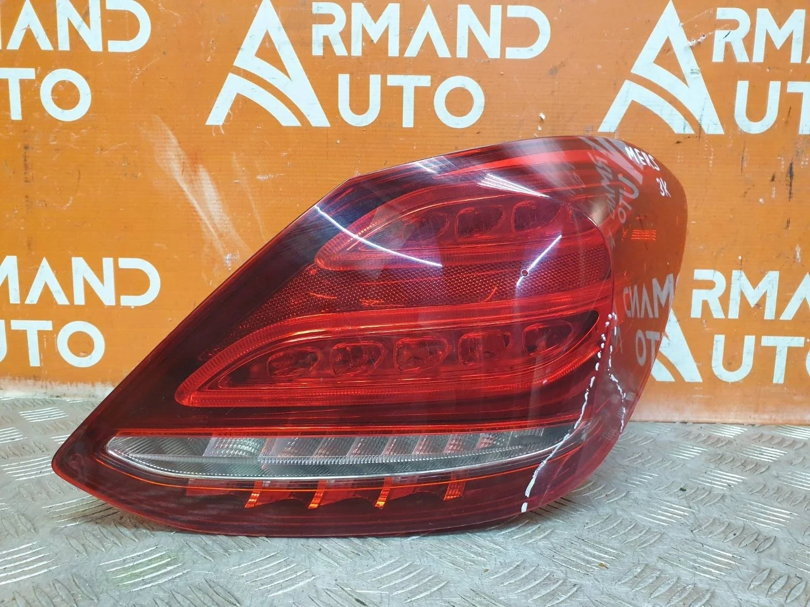 Фонарь Mercedes -Class 2014-2018 W205