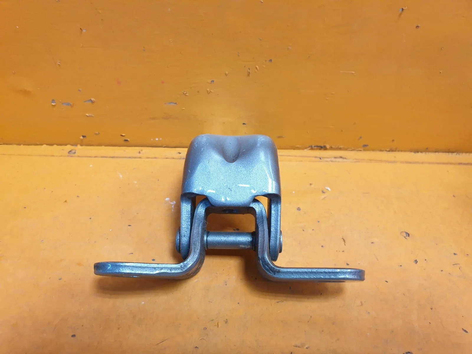 Петля двери нижняя Hyundai Solaris 2017-нв