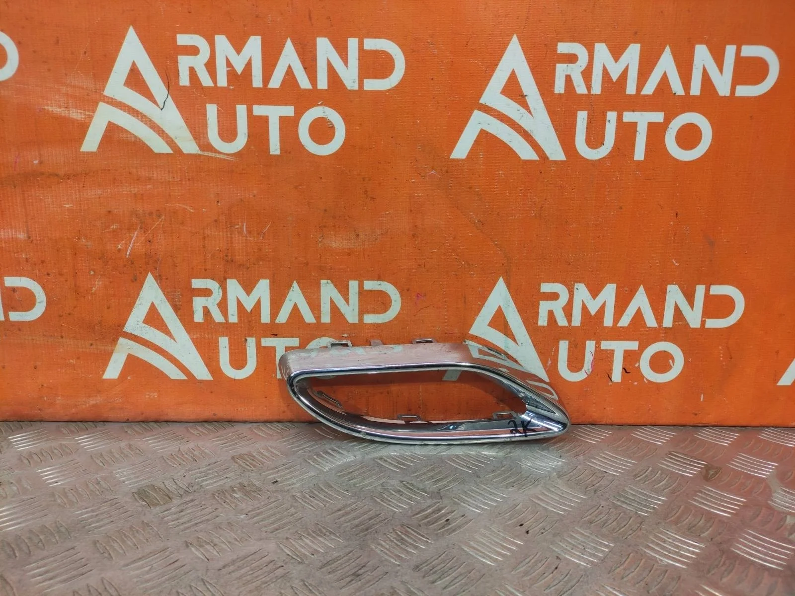 Окантовка выхлопной трубы Mercedes GLC-Class 2015-2019 X253