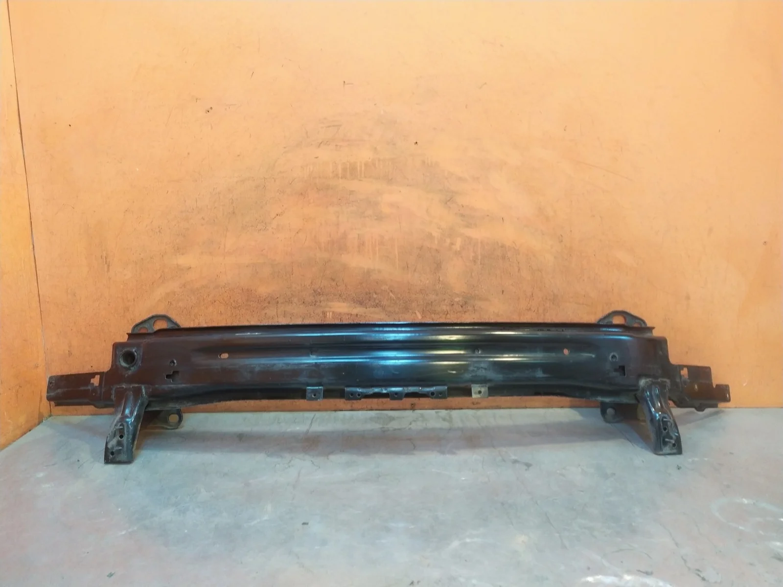 Усилитель бампера Hyundai Santa Fe 2015-2019 3 DM