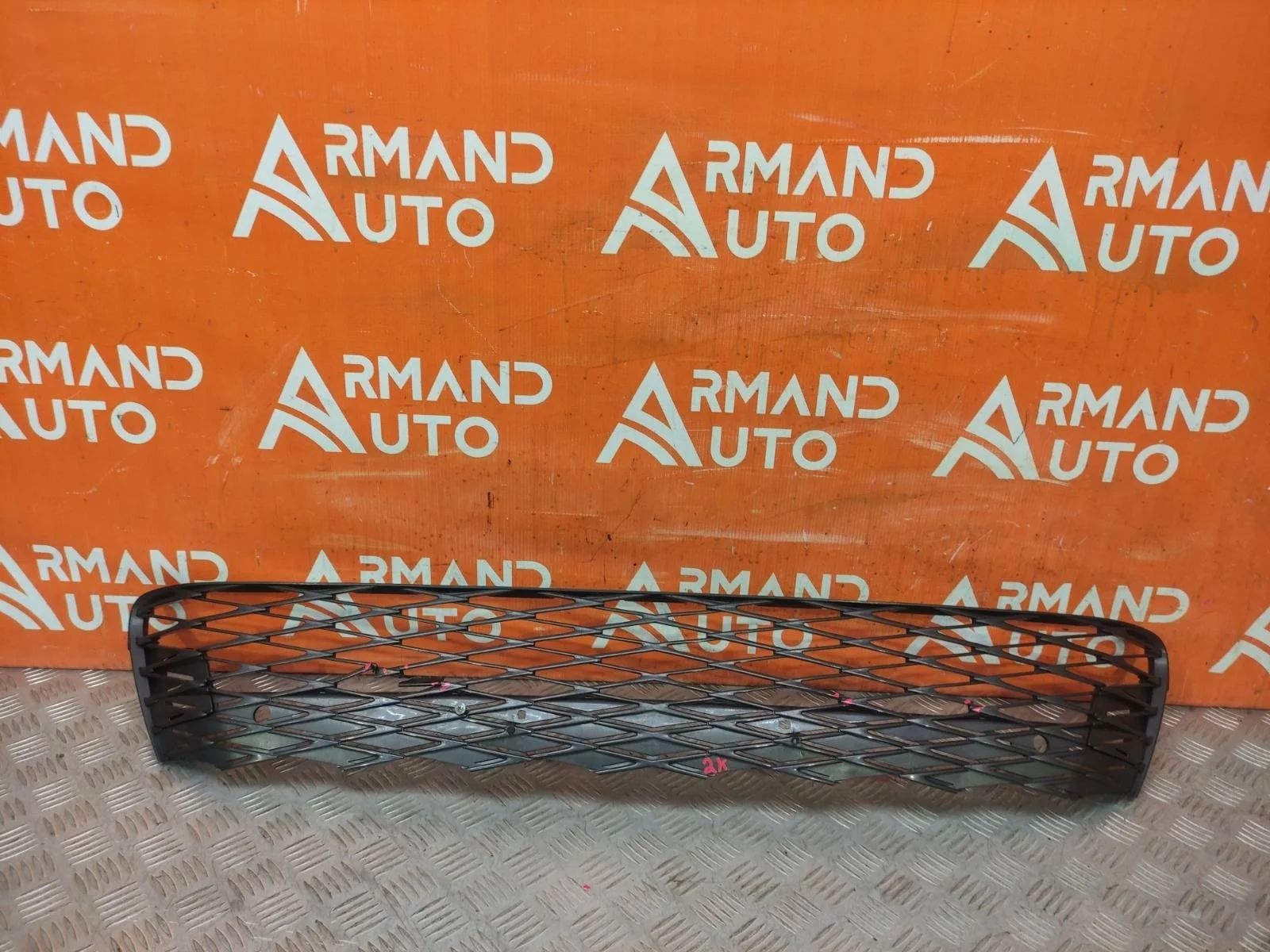 Решетка бампера Lexus NX 2014-2017