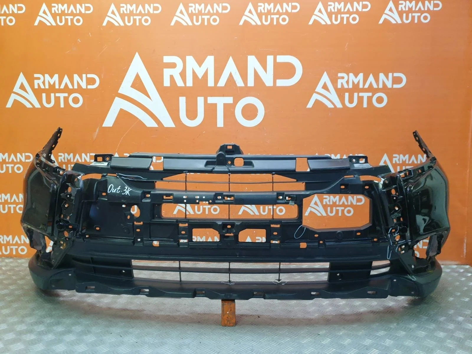 Бампер Mitsubishi Outlander 2015-2018 3