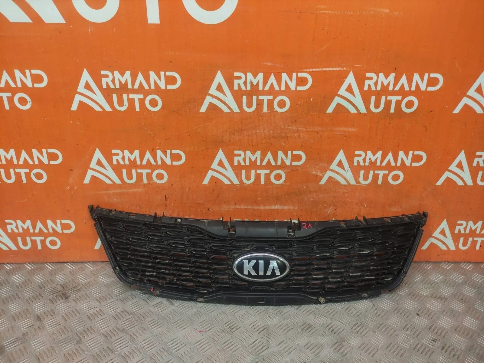 Решетка радиатора Kia Sorento 2012-2019 XM