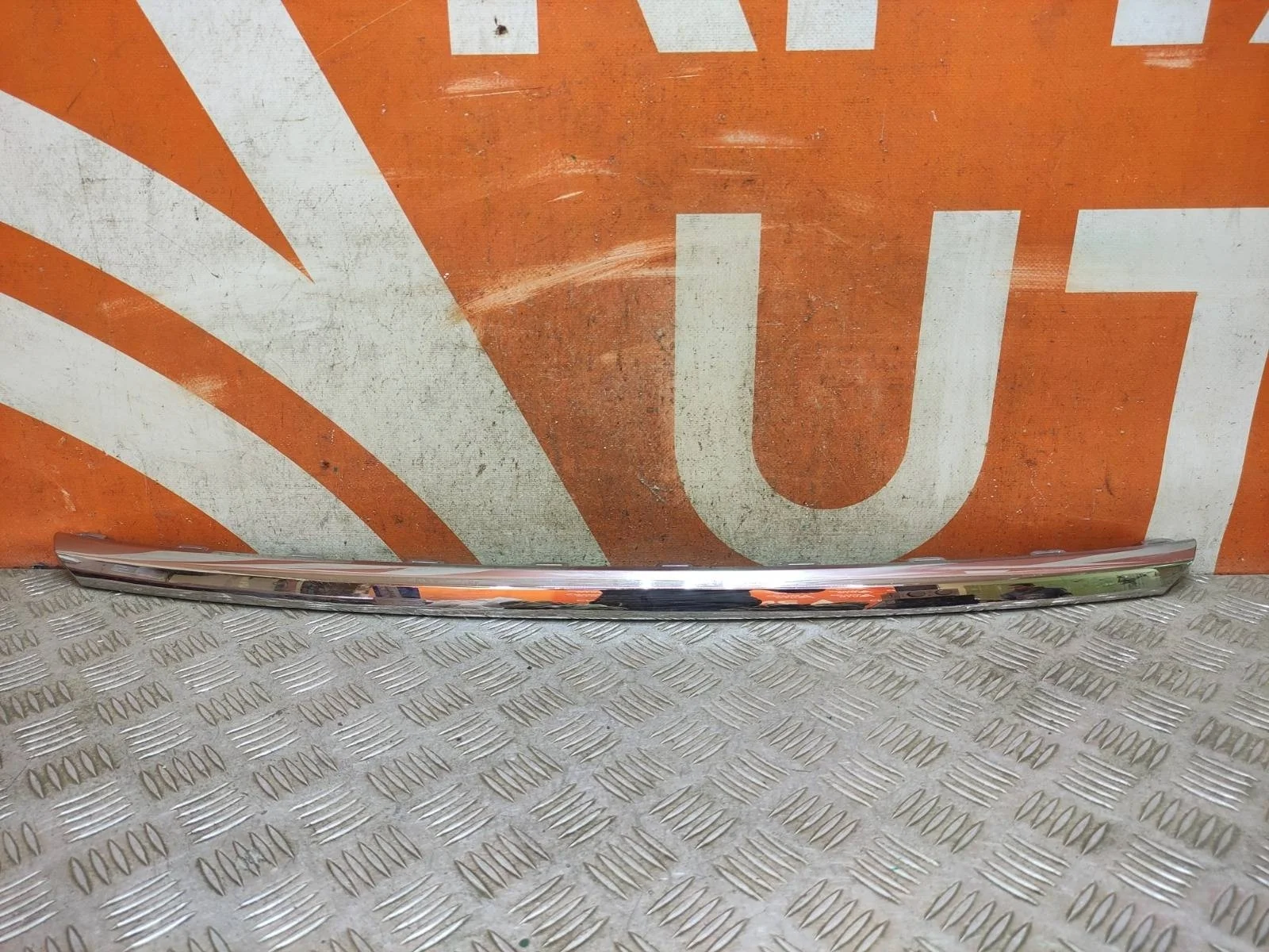 Накладка решетки радиатора нижняя Volkswagen Polo 2020-нв 6