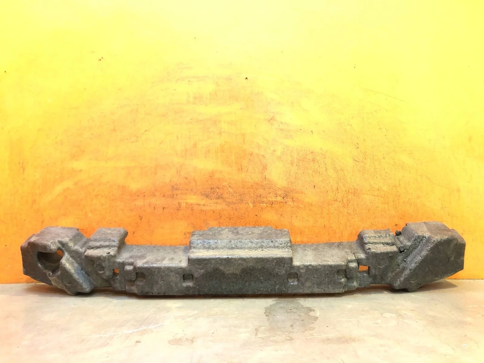 Абсорбер бампера Hyundai Solaris 2017-2020