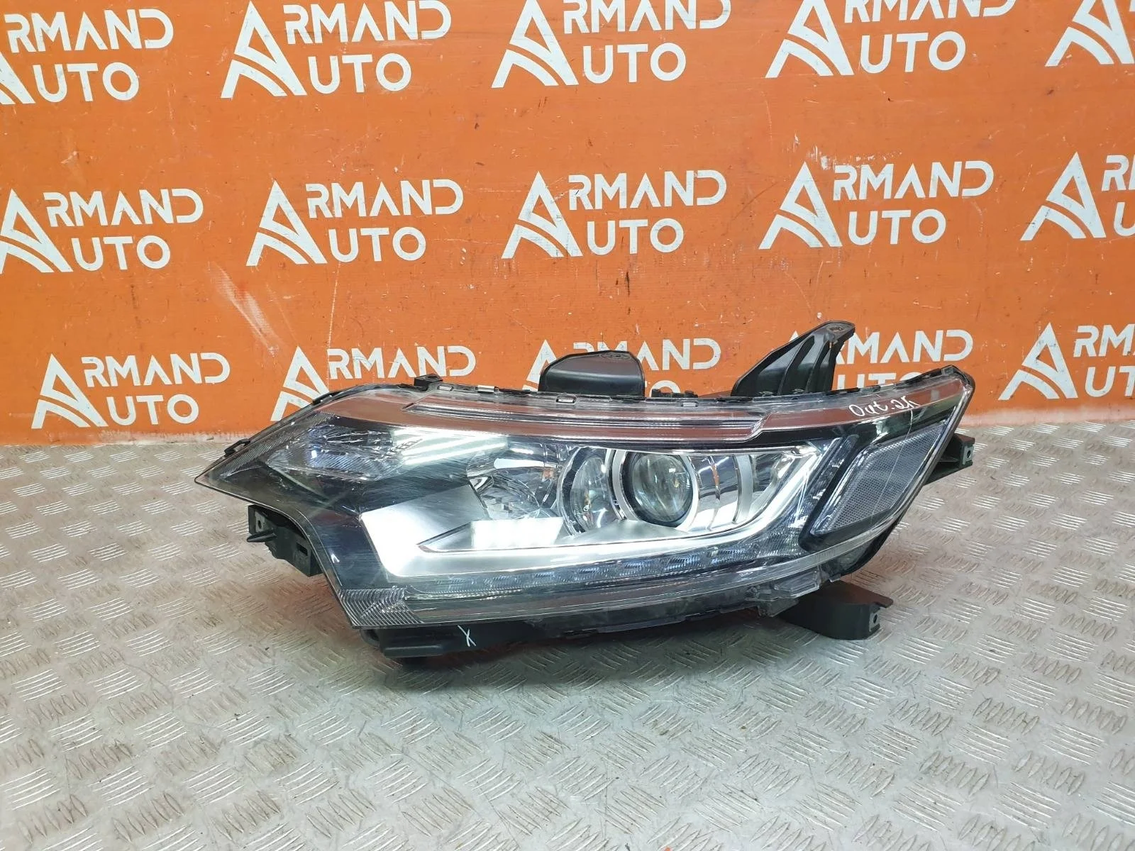 Фара MItsubishi Outlander 2015-нв 3