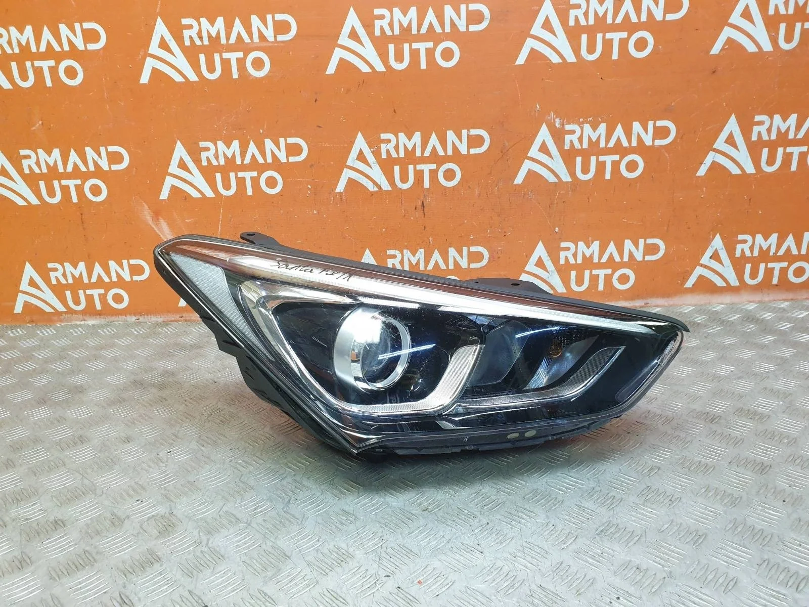 Фара Hyundai Santa Fe 2015-2019 3 DM
