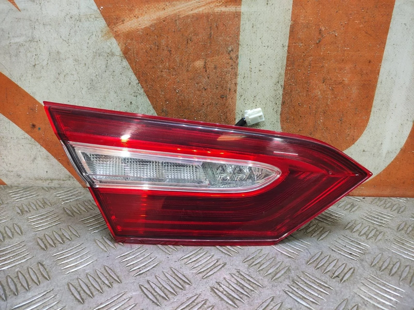 Фонарь внутренний Toyota CAMRY 2017-нв 8 XV70