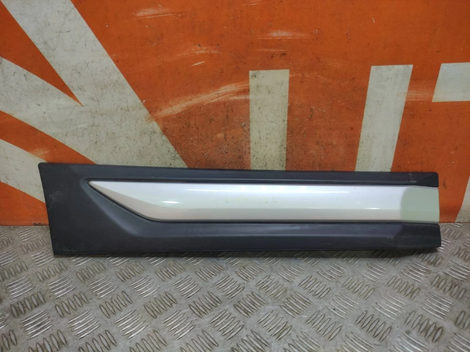 Молдинг двери MItsubishi OUTLANDER 2015-нв 3