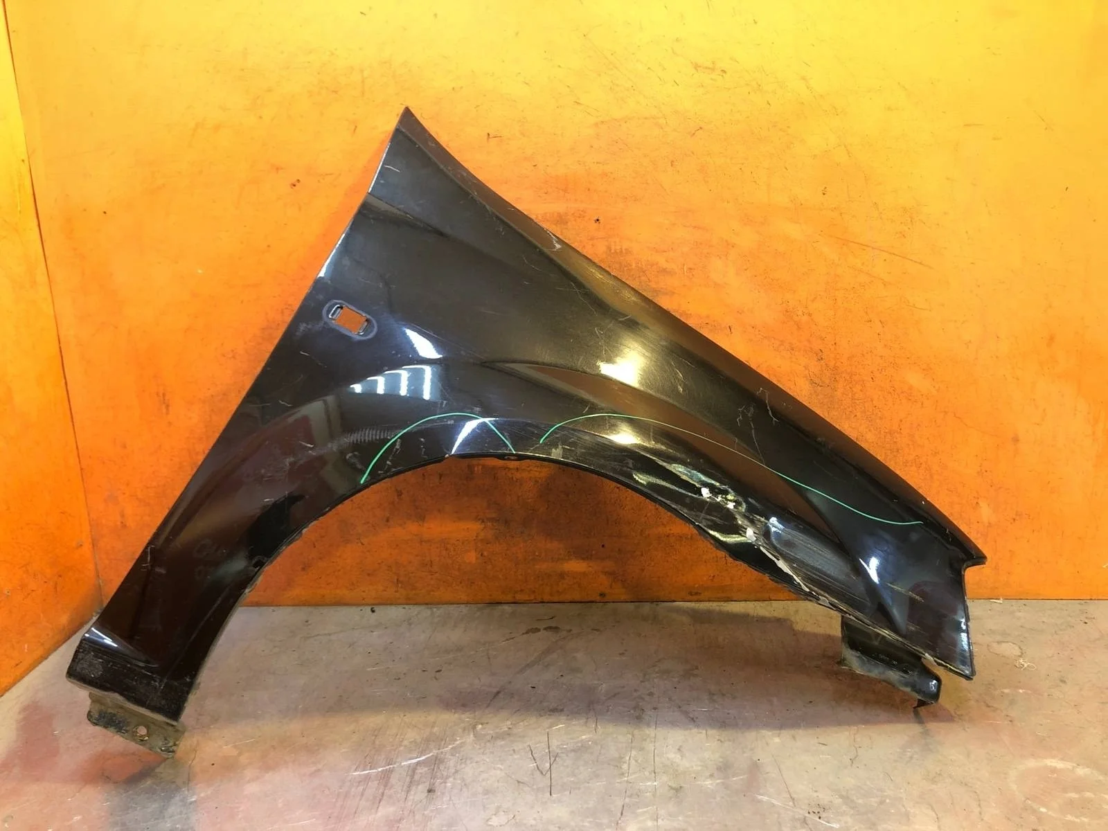 Крыло Renault Logan 2004-2015