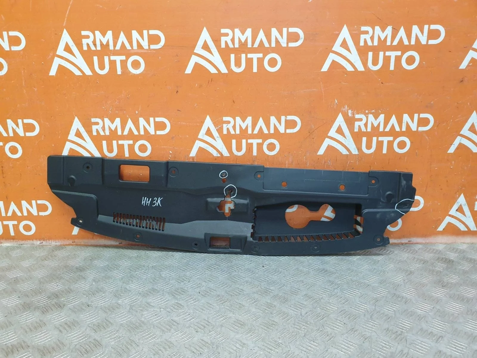 Кожух замка капота Mitsubishi Outlander 2012-нв 3