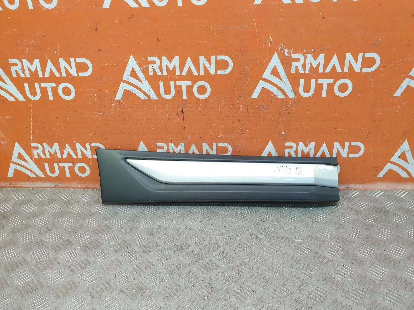 Молдинг двери MItsubishi OUTLANDER 2015-нв 3