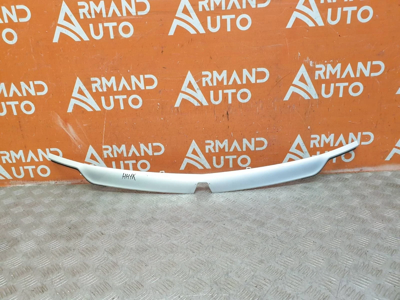 Накладка решетки радиатора верхняя Mitsubishi Pajero Sport 2015-2021 3