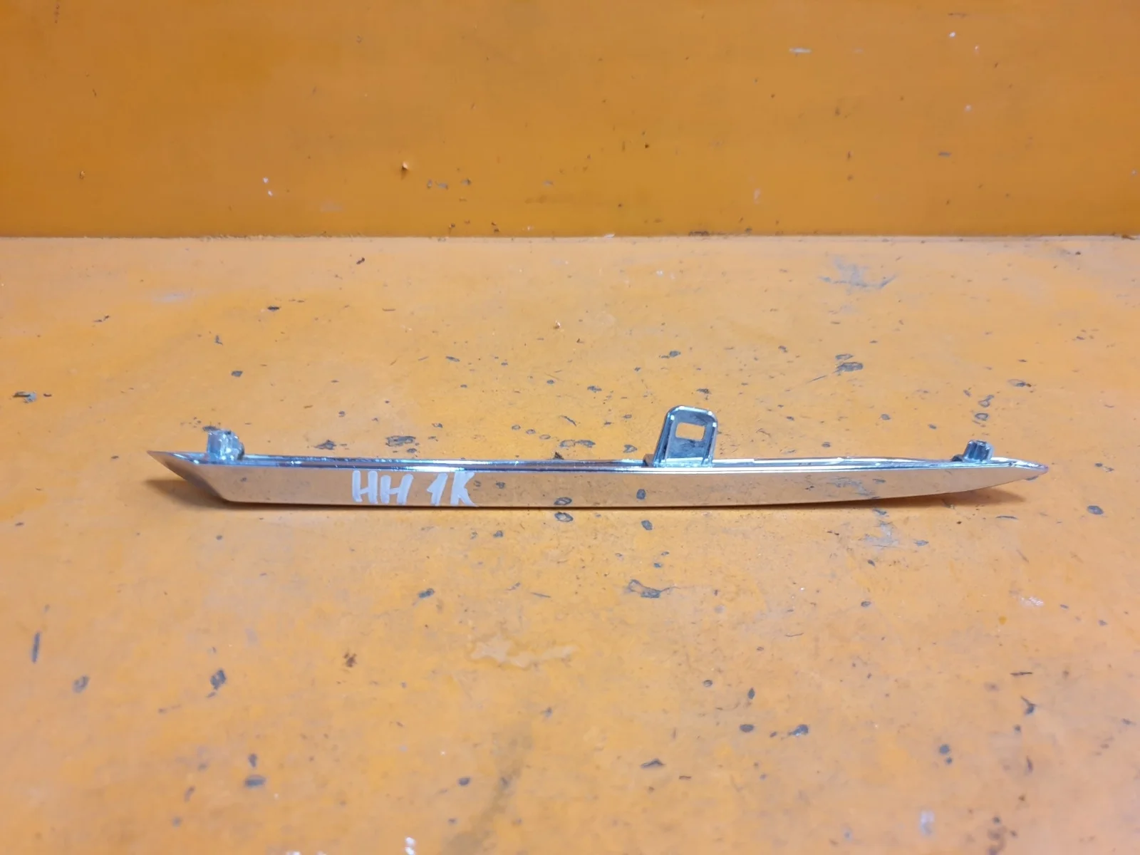 Накладка решетки радиатора Mitsubishi Pajero Sport 2015-2021 3