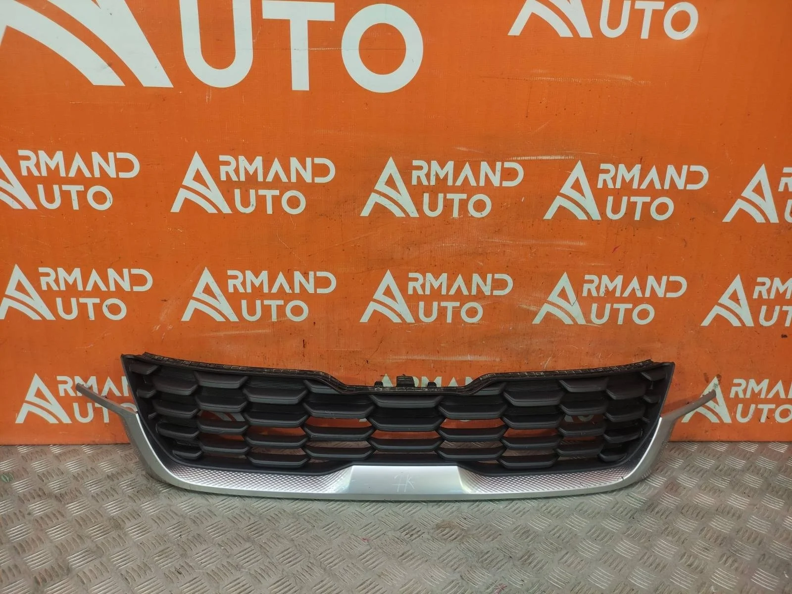 Решетка радиатора KIA Seltos 2019-нв