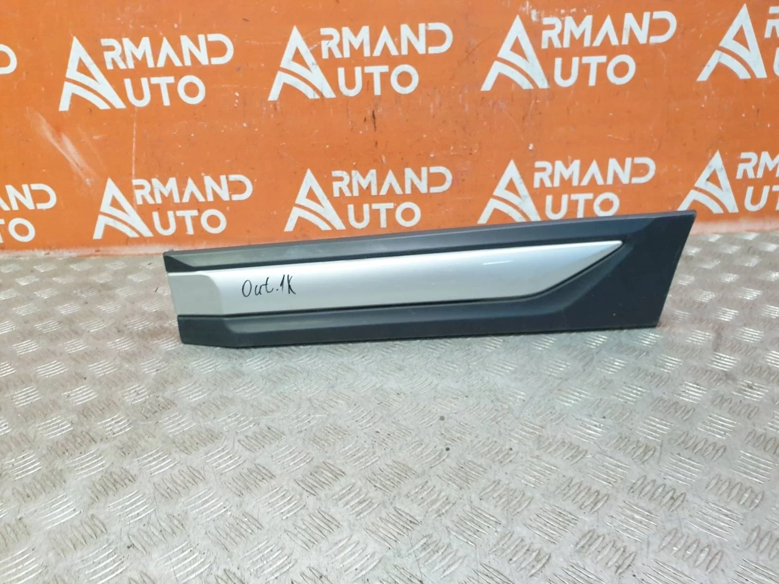 Молдинг двери Mitsubishi Outlander 2015-нв 3