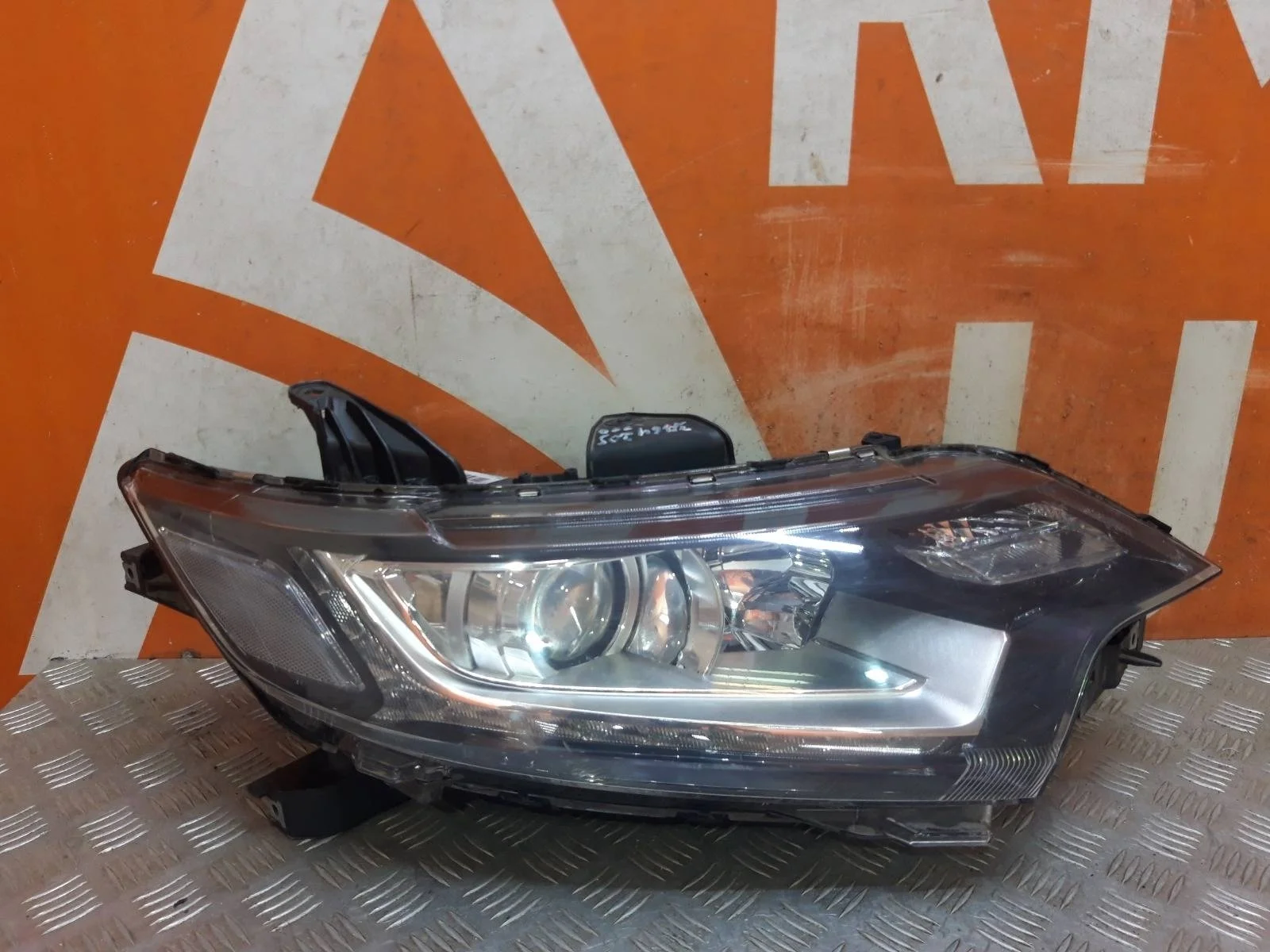 Фара MItsubishi OUTLANDER 2015-нв 3