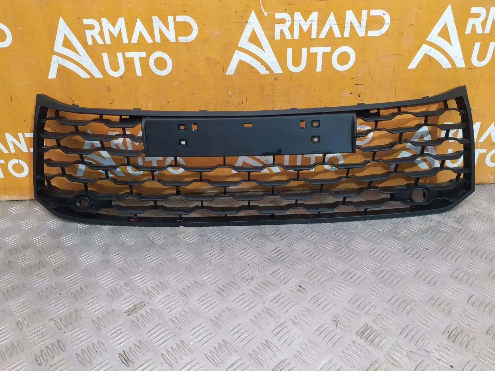 Решетка бампера Mitsubishi Pajero Sport 2015-2021 3