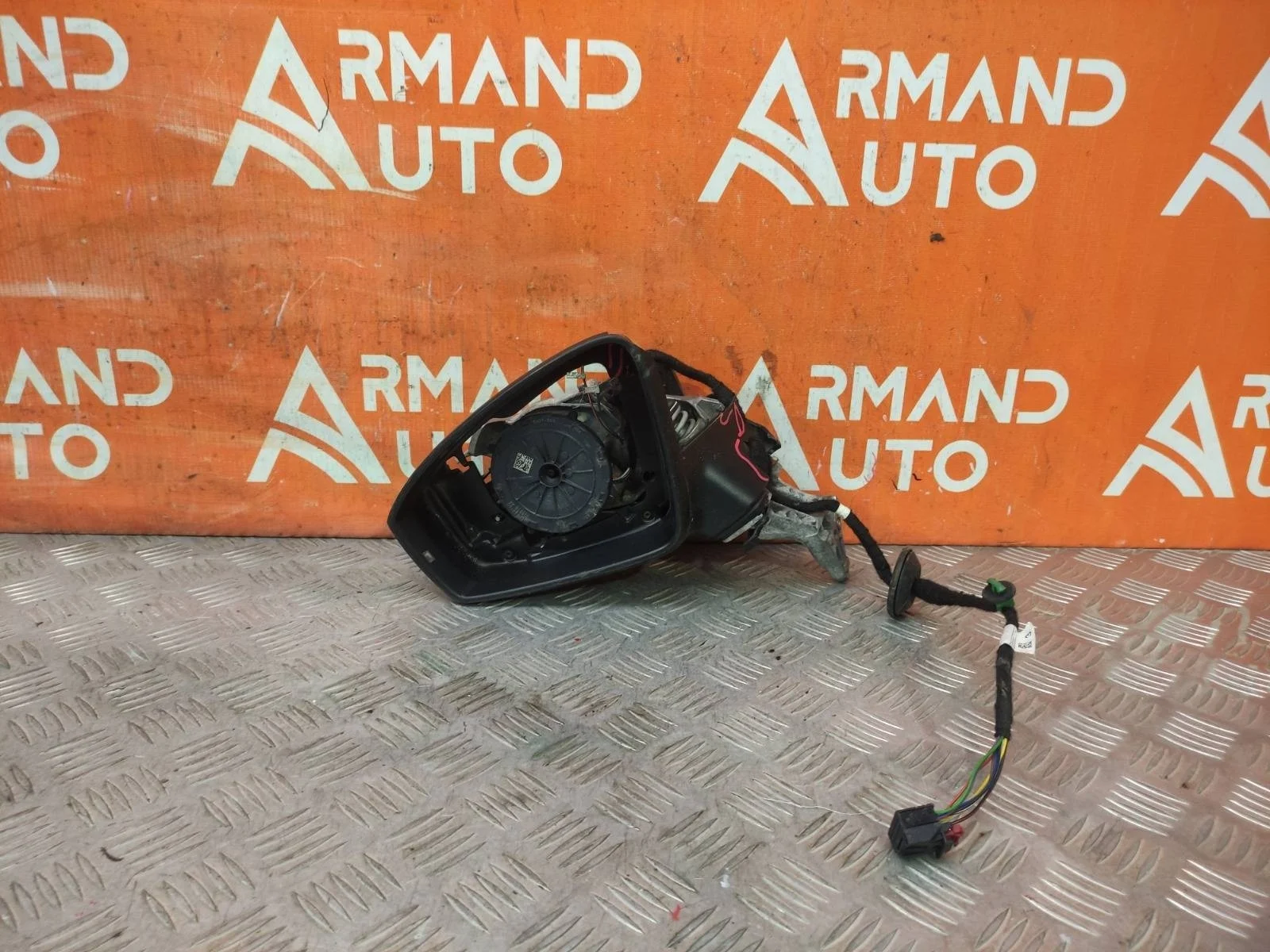 Зеркало Volkswagen Tiguan 2016-нв