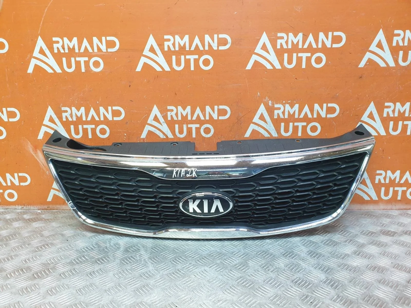 Решетка радиатора Kia Sorento 2012-2019 XM